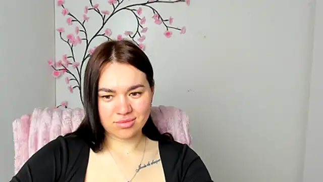 Lola_Saymyname: απευθείας συνομιλία ΧΧΧ