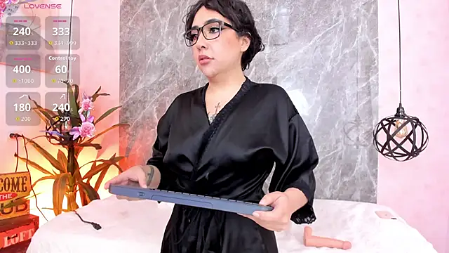 แชท XXX สดของ Megan_Stein