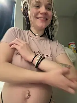 Cutiepiespanks' Live XXX Chat