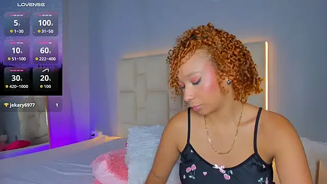 EmmaLawrence_: απευθείας συνομιλία ΧΧΧ