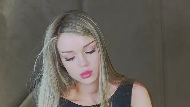 MarilynNova 라이브 XXX 채팅