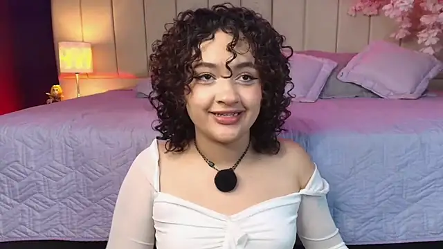 _sarahRose Chat XXX in diretta