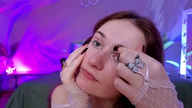 Chat XXX en directo de L1ittle_kitty_