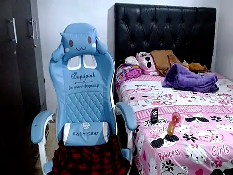 دردشة nathasha_Angi الجنسية المباشرة