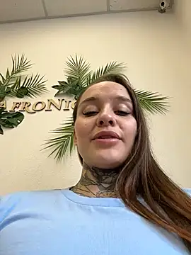 KishaMur Live XXX-Chat