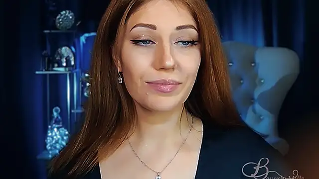 MissBeverlyMillsのライブXXXチャット