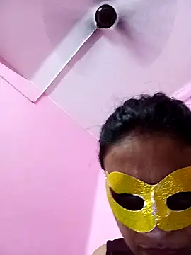 Show modela Gullapi na web-kameri