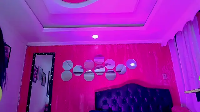 TiffanyMackensyy Adlı Modelin Web Kamerası Şovu