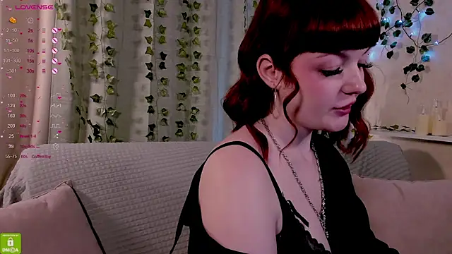 Ashley_Nicks: онлайн-секс-чат