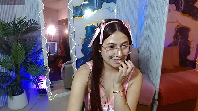 Tiiana_tay: онлайн-секс-чат