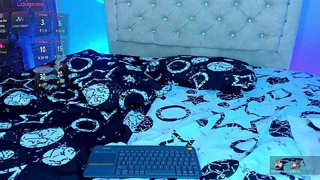 mishell_lovely 现场XXX聊天