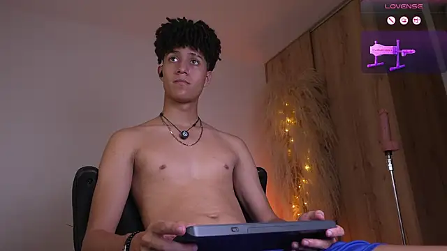 Afro_god_'s Live XXX Chat