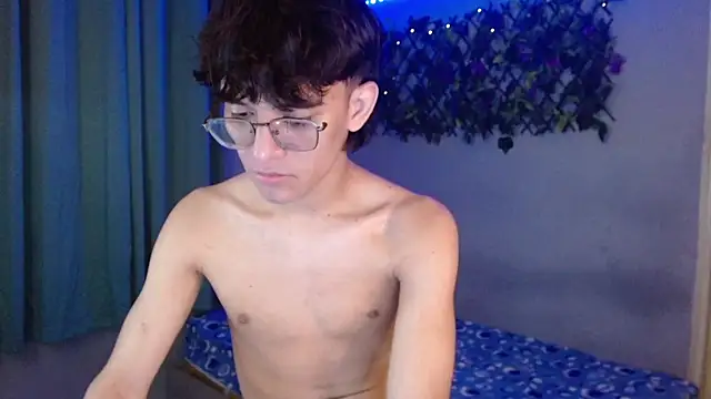 noah_millerx webcam show