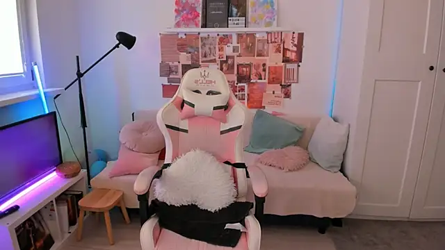 Chatroom XXX en direct de Mia_Madden