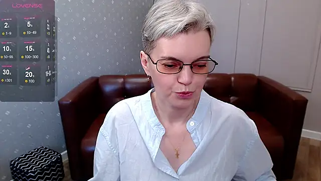 Cutie_Erikaa1: απευθείας συνομιλία ΧΧΧ