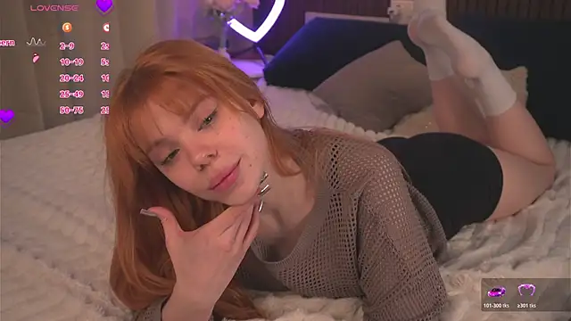 XXX chat uživo modela foxyriss