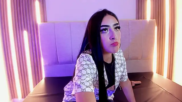 XXX chat uživo modela Kimm_444