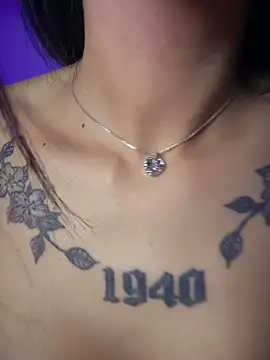 Sasha-Bloom Live XXX-Chat