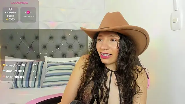 valeryn__rosse: онлайн-секс-чат