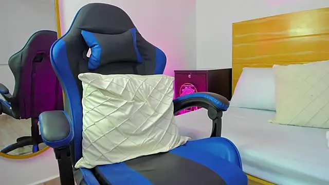 Sembang XXX Secara Langsung mia_watsonn_