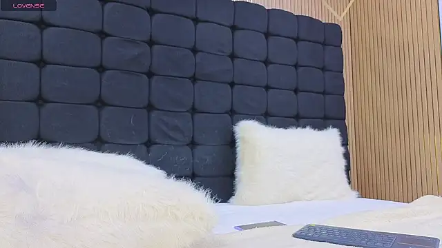 messy-saray Live XXX-Chat