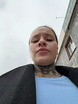 KishaMur Chat XXX in diretta