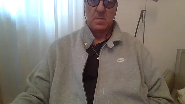 ANONIMO7735's Webcam Show