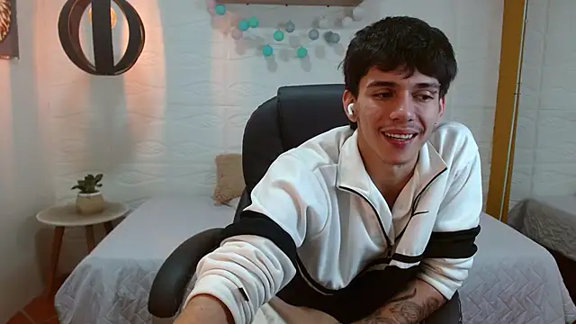 AmethystShadow17 网络视讯表演