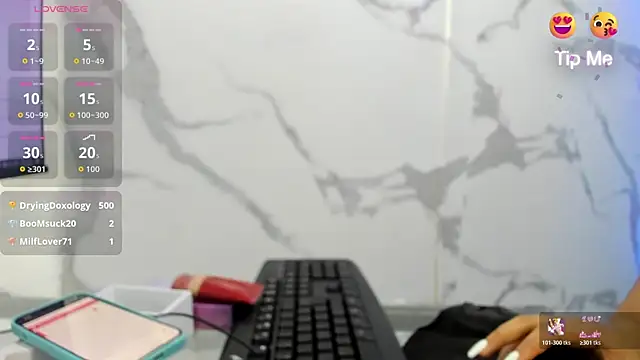 valeria_martinez19 Chat XXX in diretta