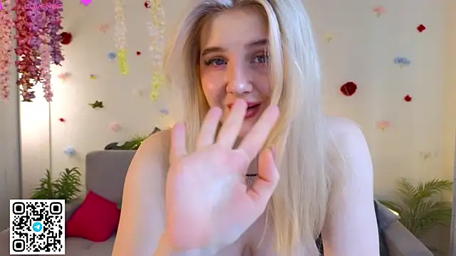 oliviabr0wn0n Live XXX chat