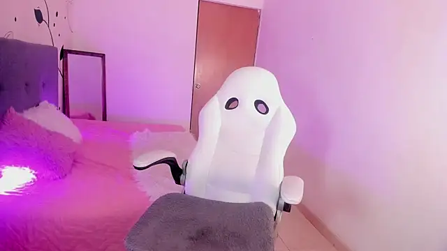 Bella_Jadee – Naživo XXX chat