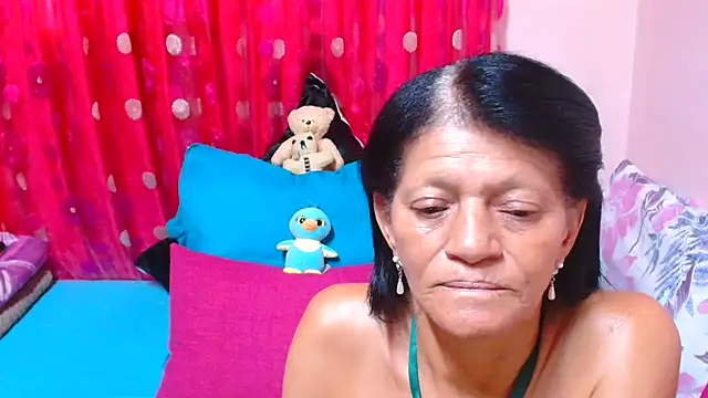 Chat XXX en directo de SLUTTYROXY