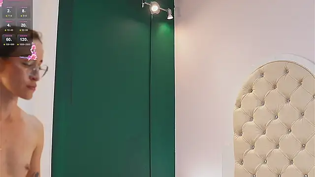 caroline_adams_ 现场XXX聊天