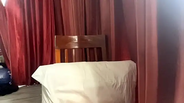 KarrenHewins – webcam-show