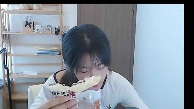 Mimi-cnbaby live XXX chat