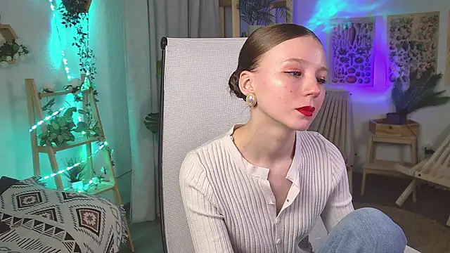 ElliFrankenweenie's Live XXX Chat