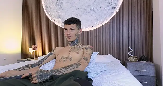 Paulo_527 Adlı Modelin Web Kamerası Şovu