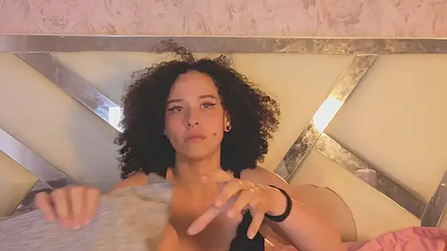 Chat +18 de Benny_and_Mark ao vivo