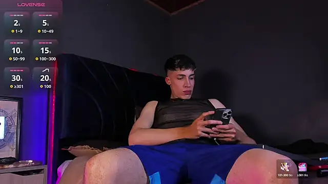 Angel_Snowhotxxx 网络视讯表演