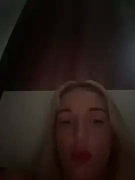 BlondeBombshellAmelia Webcam show