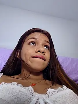 sophia_ramirez12's Webcam Show