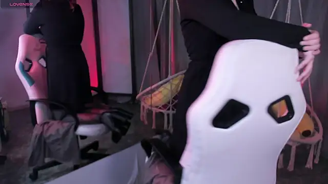 Chatroom XXX en direct de LeonaHicks