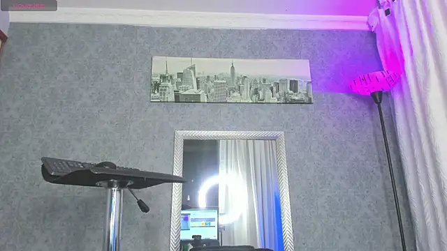 _kitty_wuichis Adlı Modelin Web Kamerası Şovu