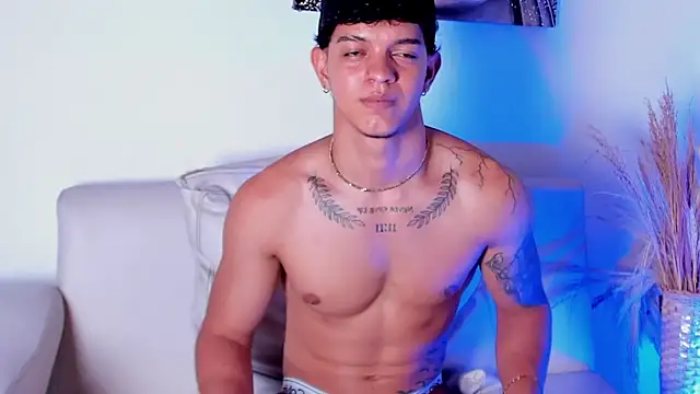 Noah_brown_2n Webbikameraesitys