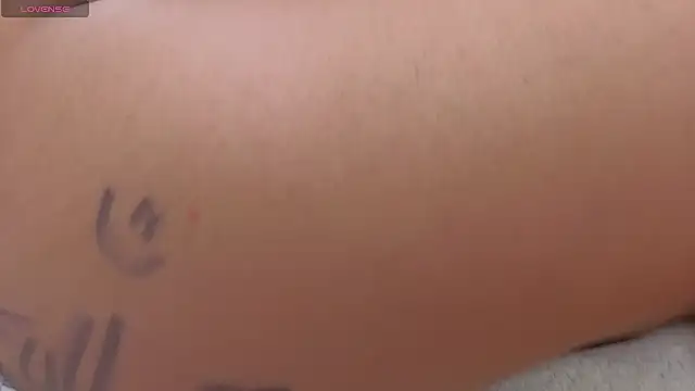 messy-saray Webcam-Show