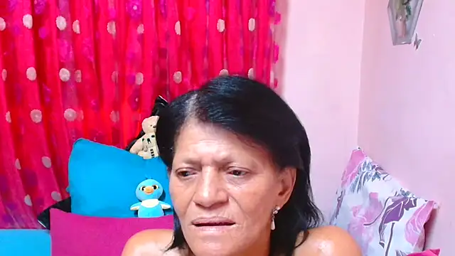 دردشة SLUTTYROXY الجنسية المباشرة