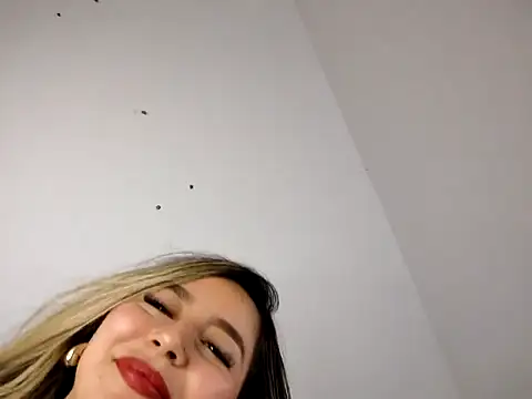 CelesteBlaze_ live XXX chat