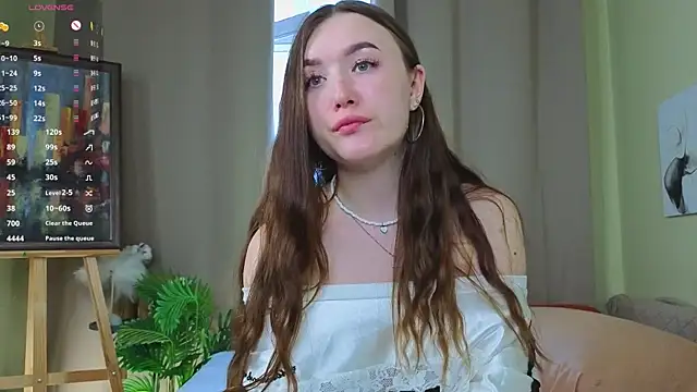 AlinaOrf's Live XXX Chat