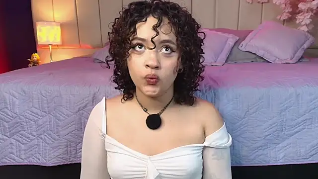 _sarahRose Chat XXX live