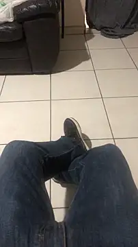 hxtobson: διαδικτυακό σόου στην κάμερα